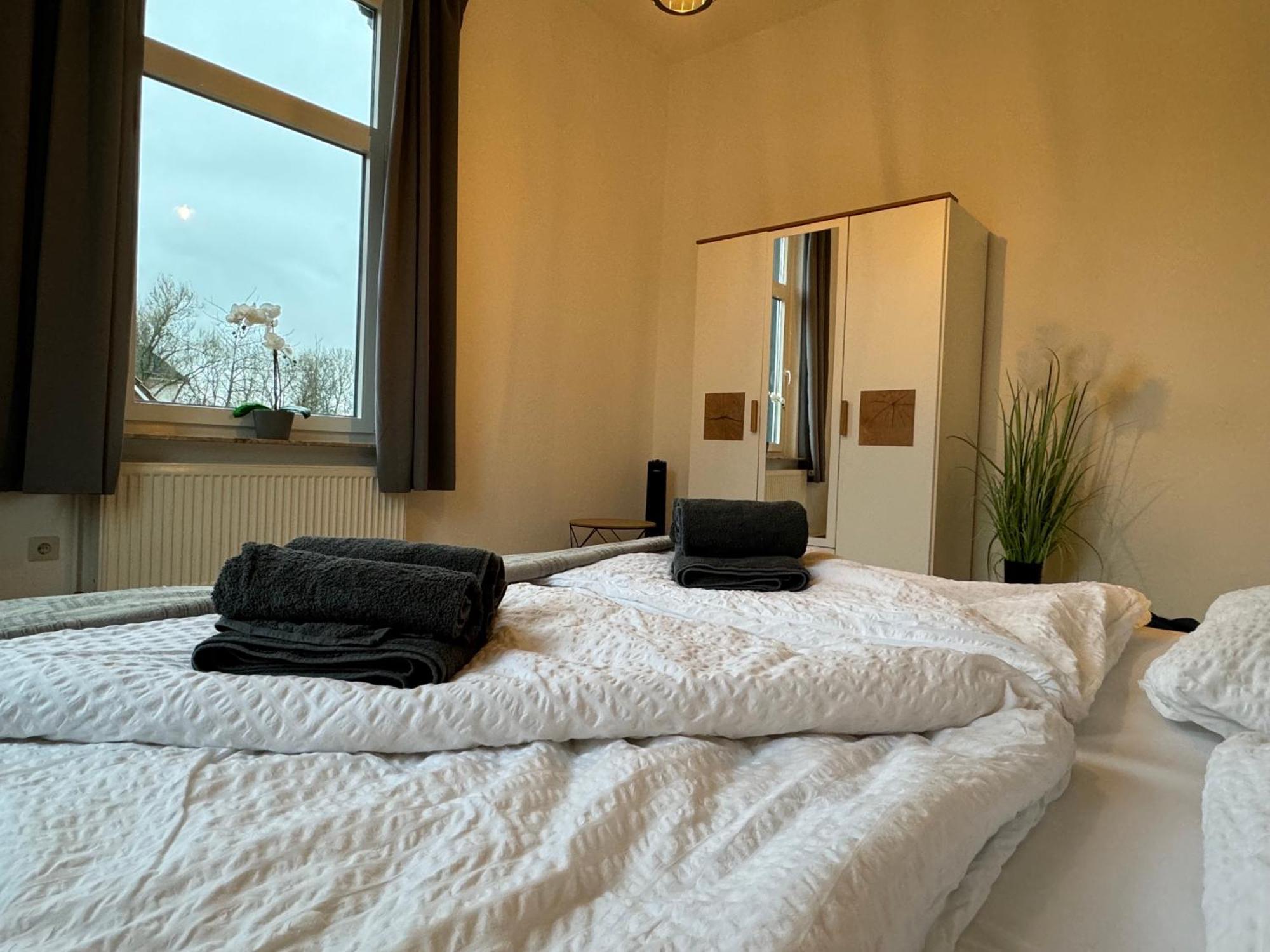 Charmante Altbauwohnung An Der Kesselschleuse 2 Emden Exteriér fotografie